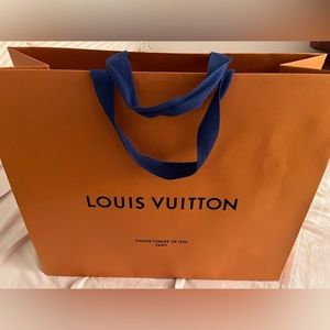 Louis Vuitton LV shopping bag
